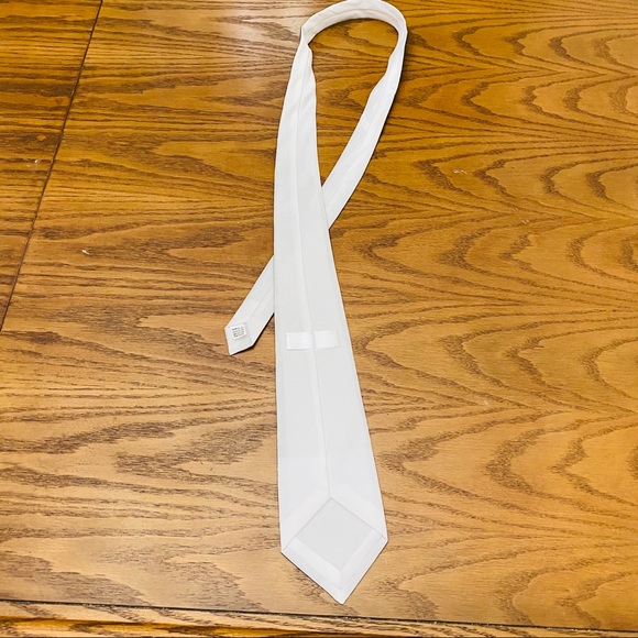 Tie - Picture 4 of 5